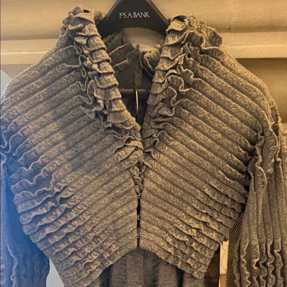 Alaia Gray Ruffled Women's Bolero (S) and Skirt (XS) - Picture 2 of 15